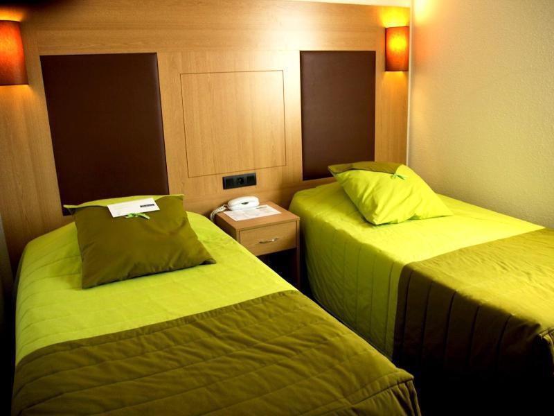 נוגארו Logis Hotel Restaurant Solenca מראה חיצוני תמונה