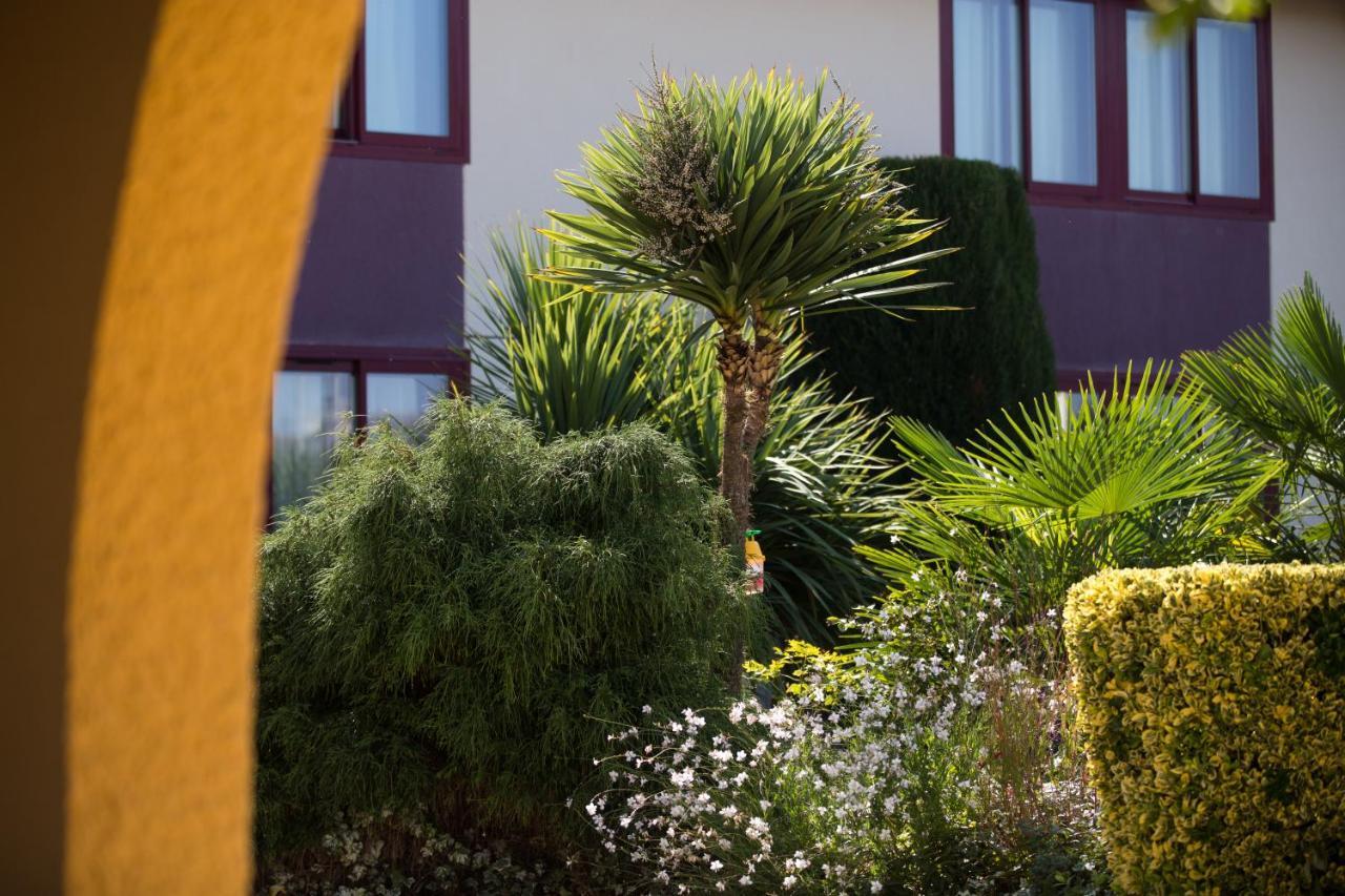 נוגארו Logis Hotel Restaurant Solenca מראה חיצוני תמונה