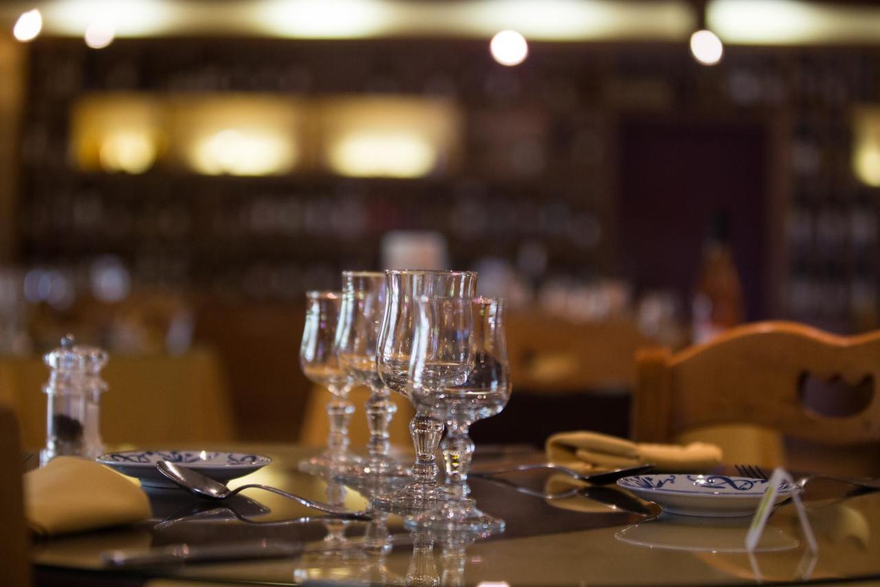נוגארו Logis Hotel Restaurant Solenca מראה חיצוני תמונה